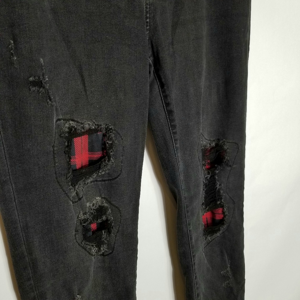 Judy Blue Jeans Size 13/31 Black Distressed Buffalo Plaid Patch + Cuff Skinny - Picture 3 of 11